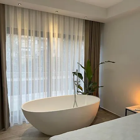 Lilyum 2 Bedrooms アパート